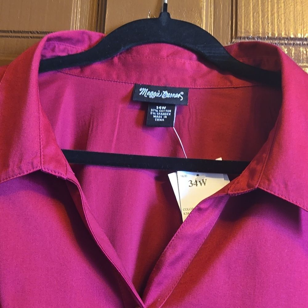 Maggie Barnes-Burgundy, collared, button down front, 3/4 sleeved top. Sz 34 NWT. - Picture 7 of 12